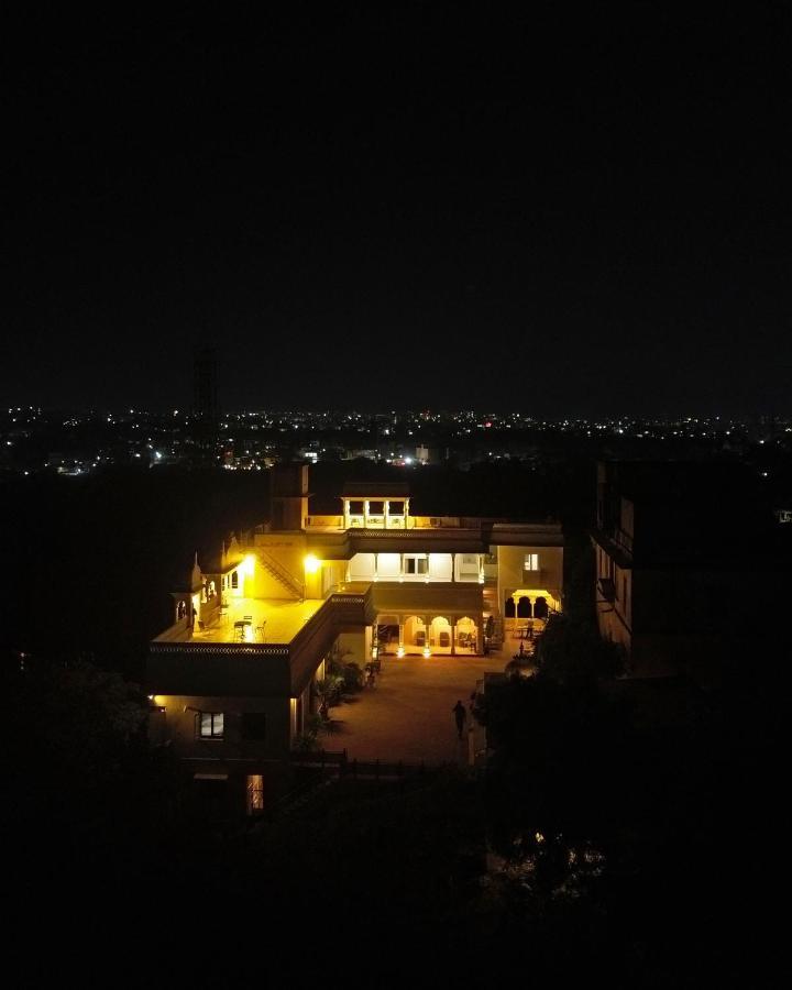 Titardi Garh- 18Th Century Castle Homestay Udaipur Ngoại thất bức ảnh